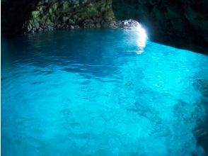 プランの魅力 光に包まれる、青の絶景へ。 の画像