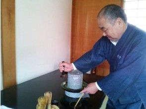 プランの魅力 自分で挽いた抹茶をいただく の画像