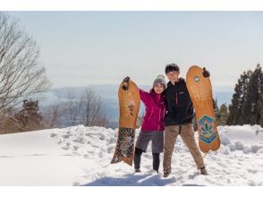 滋賀・高島】「雪板」新感覚・意外にカンタン。雪の上のスケートボード 
