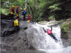 プランの魅力 要望で楽しい滝滑り！ウォータースライダーも の画像