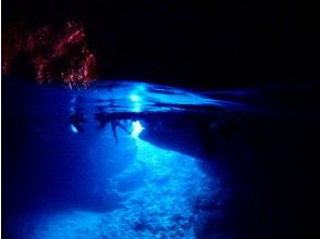 プランの魅力 Okinawa's Mysterious "Blue Cave" の画像