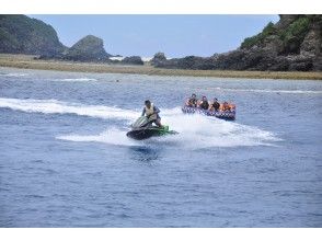 プランの魅力 摩托艇和拖曳漂浮物 の画像