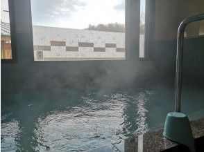プランの魅力 お食事の後は、隣の温泉へ♪ の画像