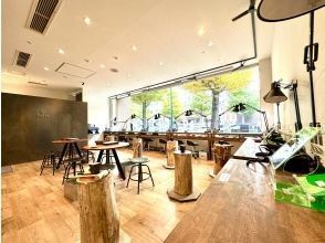 プランの魅力 Chic interior with wood and iron の画像
