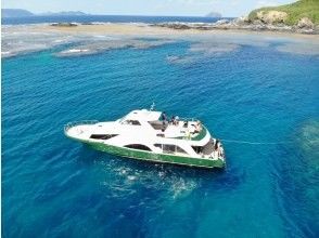 プランの魅力 A fireworks display on board a large 67-seater new boat の画像