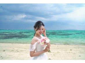 プランの魅力 海OKなドレスなら、ウォーターインショットでも撮影できます の画像