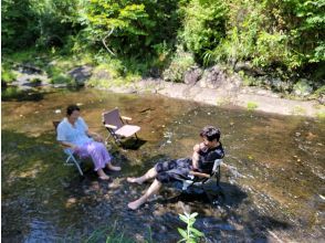プランの魅力 Tables and chairs are available on the river bed of the clear stream of the Chikugo River headwaters. の画像