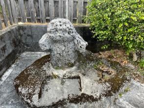 プランの魅力 県内でも珍しい手を挙げている石獅子 の画像