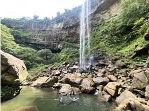 プランの魅力 滝つぼから見上げた滝は迫力満点 の画像