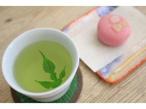 プランの魅力 特別なお茶またはジュースと和菓子がついてきます。 の画像