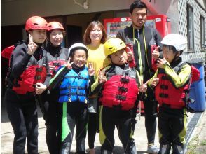 プランの魅力 before rafting group pics. let`s smile. の画像