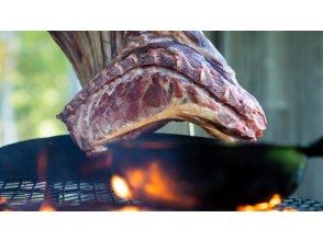 プランの魅力 호쾌하게 장작으로 덩어리 고기를 즐길 수 있다! の画像