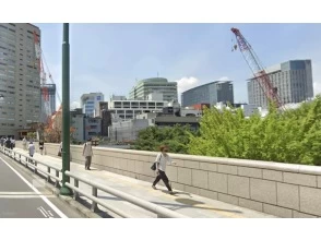 プランの魅力 The bridge around Ochanomizu Station where the sparrow tried to jump into の画像