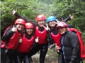 プランの魅力 Enjoy the thrill of canyoning with a smile の画像