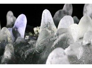 プランの魅力 洞窟内の氷筍(ヒョウジュン) の画像