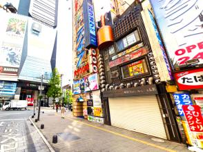 プランの魅力 [Right next to Godzilla in Shinjuku] の画像