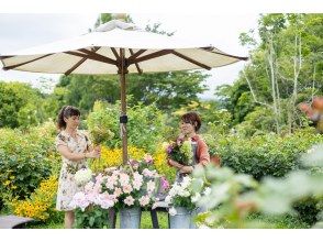 プランの魅力 Try your hand at private flower picking and bouquet making の画像