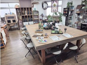 プランの魅力 大きなテーブルをかこんで の画像