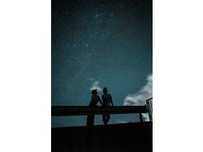 プランの魅力 Silhouette on a starry sky background の画像