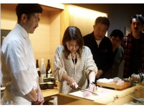 プランの魅力 Experience cutting sushi ingredients の画像