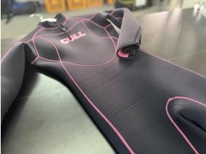 プランの魅力 綺麗なウエットスーツご用意しております♪ の画像