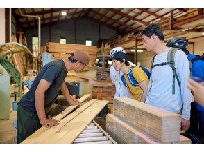 プランの魅力 Visit a sawmill where red pine trees are turned into lumber の画像