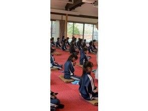プランの魅力 座禅体験の様子 の画像