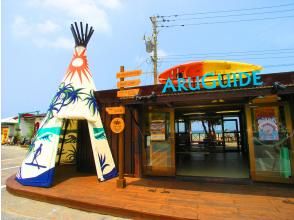 無料駐車場に車を止めて店舗に集合！