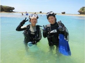 進入海洋並在淺水中練習呼吸