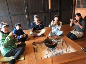 Making lunch and having lunch around the hearth