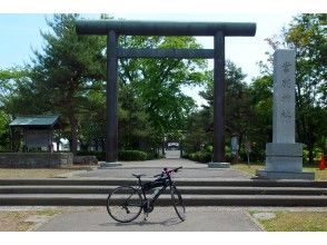 紅色郵票之旅從戶別神社開始。