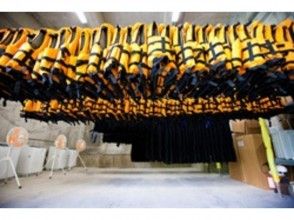 Receiving wetsuit