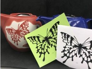 ポットの色を選び、絵柄を決めます。