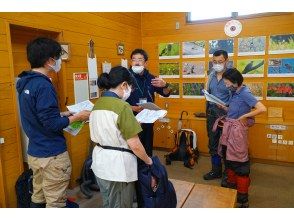 赤沼自然情報センターにて受付