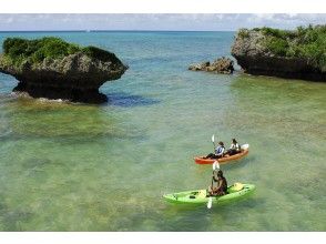 Depart for a kayak tour. Enjoy the highly transparent sea of Okinawa from the surface of the water