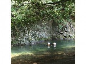 出渓ポイントの広河原に到着