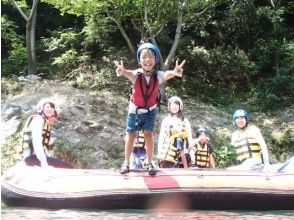 Full-fledged water play and games! Playing in the river!