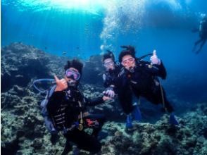 Diving towards the blue cave