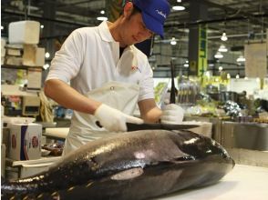 Shirahama Toreto Market