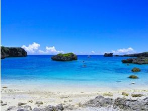 Feel the breeze of Miyako Island while riding on a new type of vehicle that's a little different from a car.