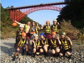 Commemorative photo and rafting finish