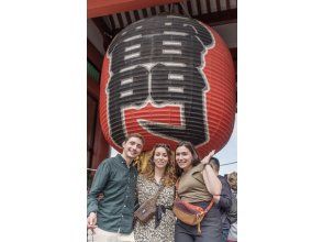 카미나리몬 앞에서의 촬영