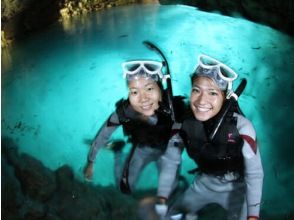 １５．青く輝く神秘的な光景！