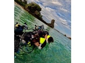 Practice in water deep enough to reach the bottom with your feet③