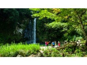 ゴールの八反滝は神秘的でダイナミック