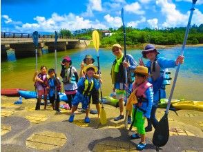 [Explanation of kayaking on land]