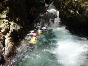 北阿爾卑斯山的清流（下午14:10當然）