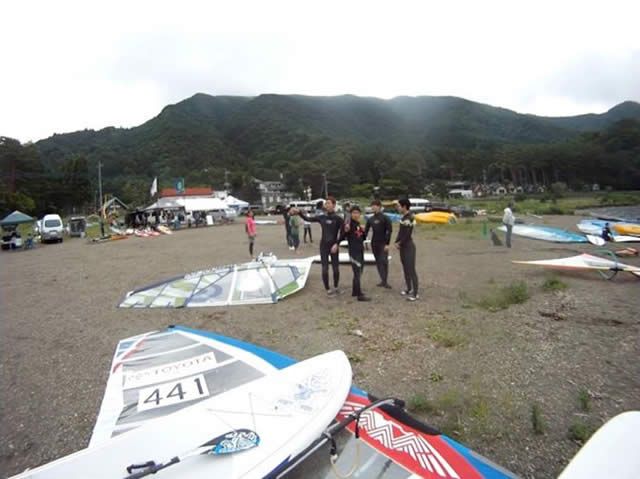 Wind surfing school in Nishiko report