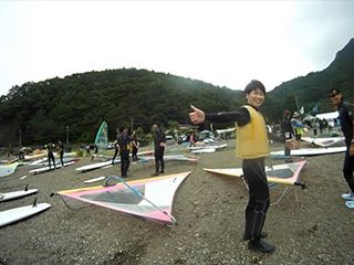 Wind surfing school in Nishiko report