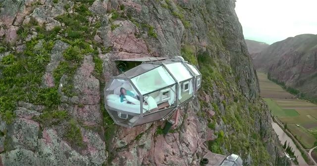 VIA FERRATA(ヴィア・フェラータ)